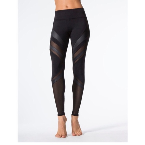 Alo Leggings Epic Mesh - Picture 2 of 6